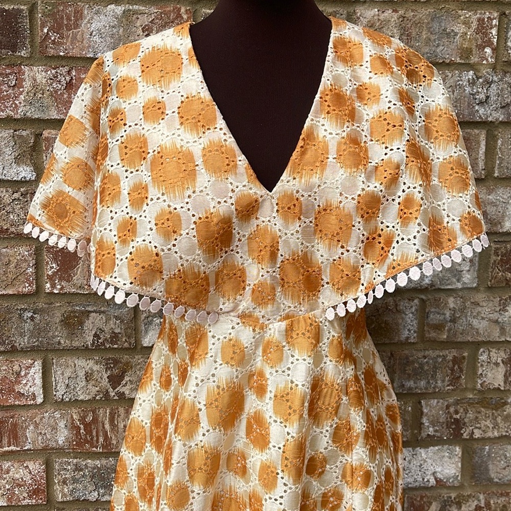 Sachin + BABI Midi Fit And Flare Eyelet Party Gold and Cream Dress Size 0 - Picture 5 of 11
